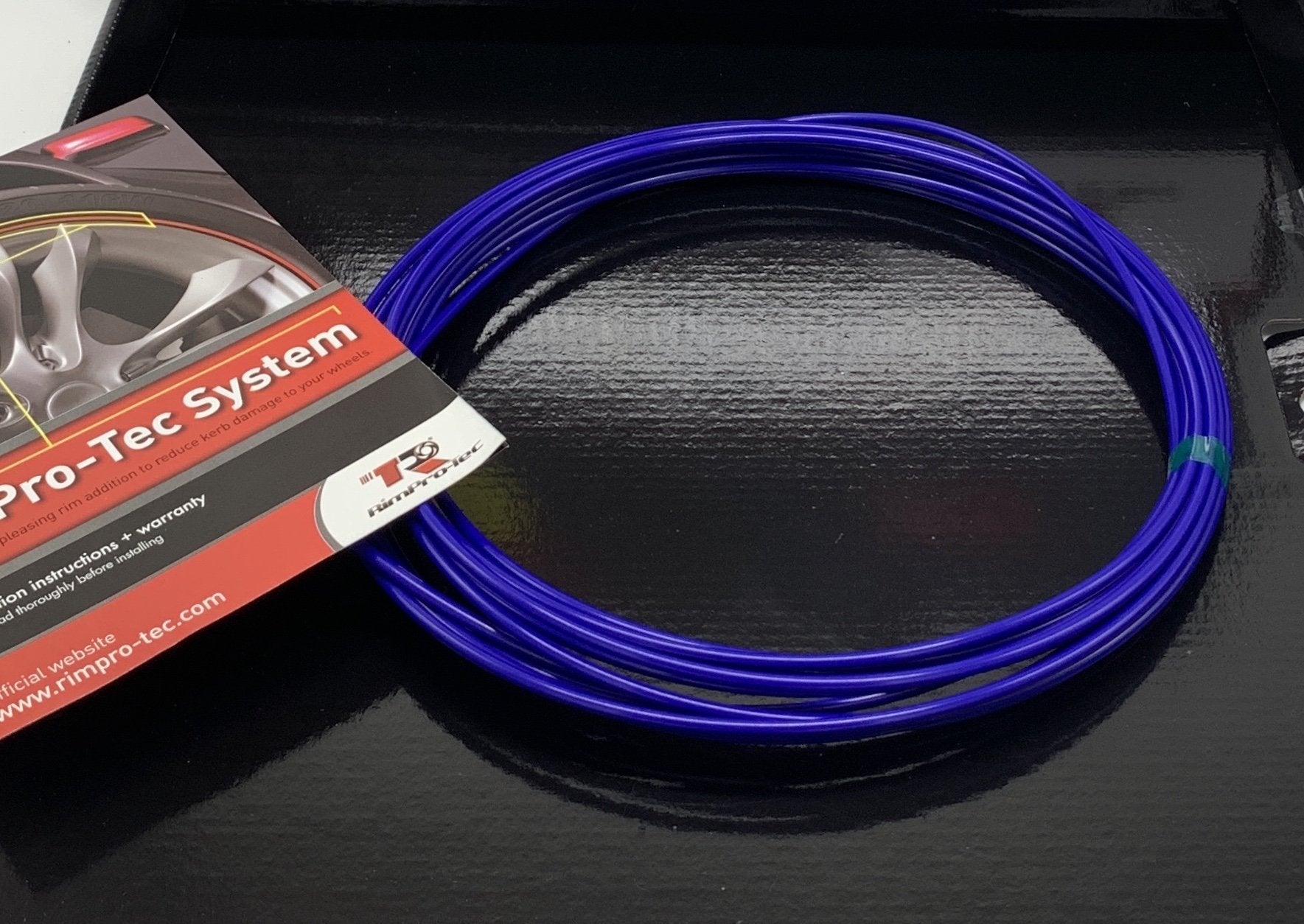 darkbluepinstripe_1024x1024_2x_ecdc5b8f-0998-4f5e-bbff-30e664940523